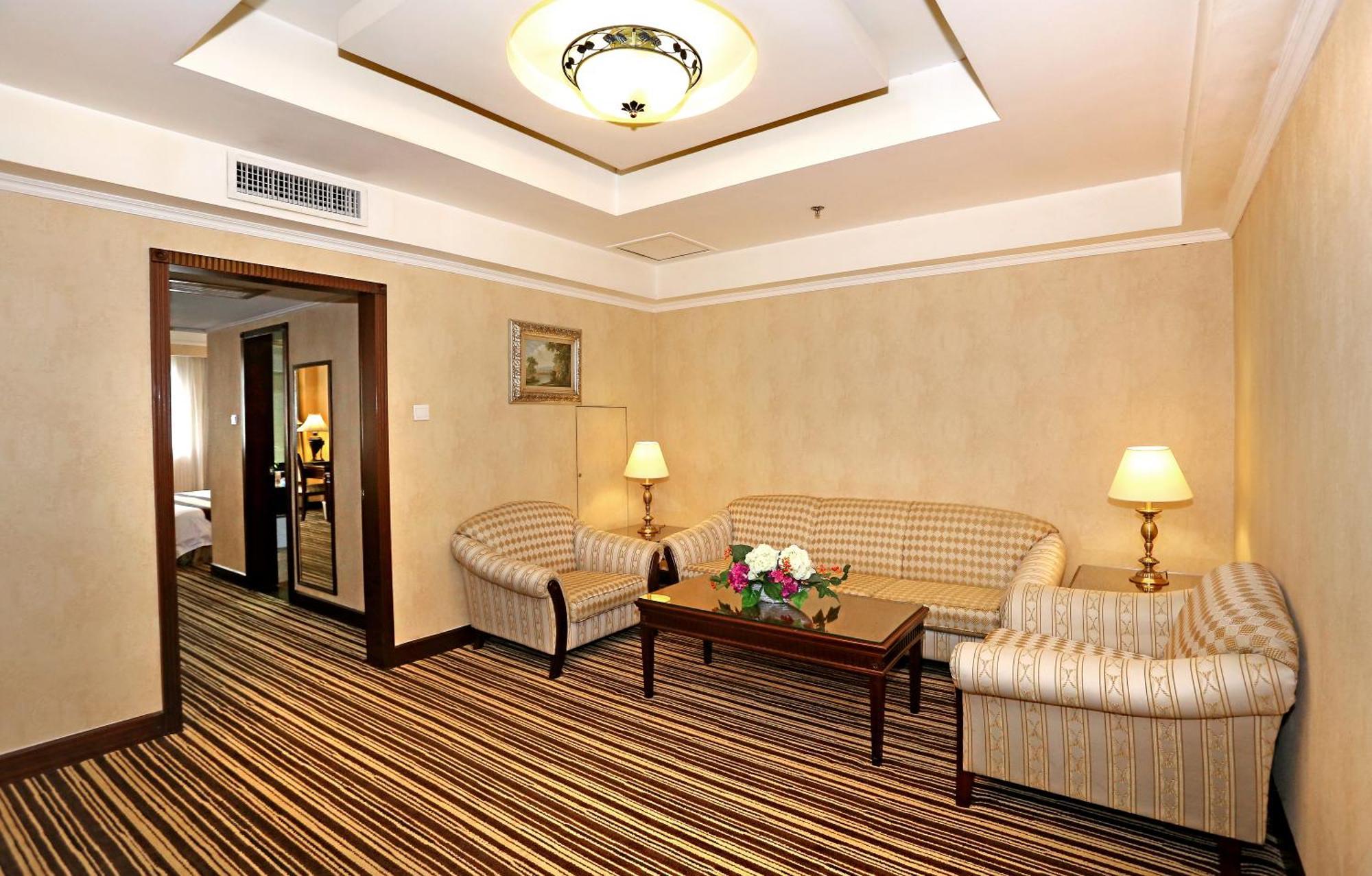 גואנגג'ואו Grand Palace Hotel - Grand Hotel Management Group חדר תמונה