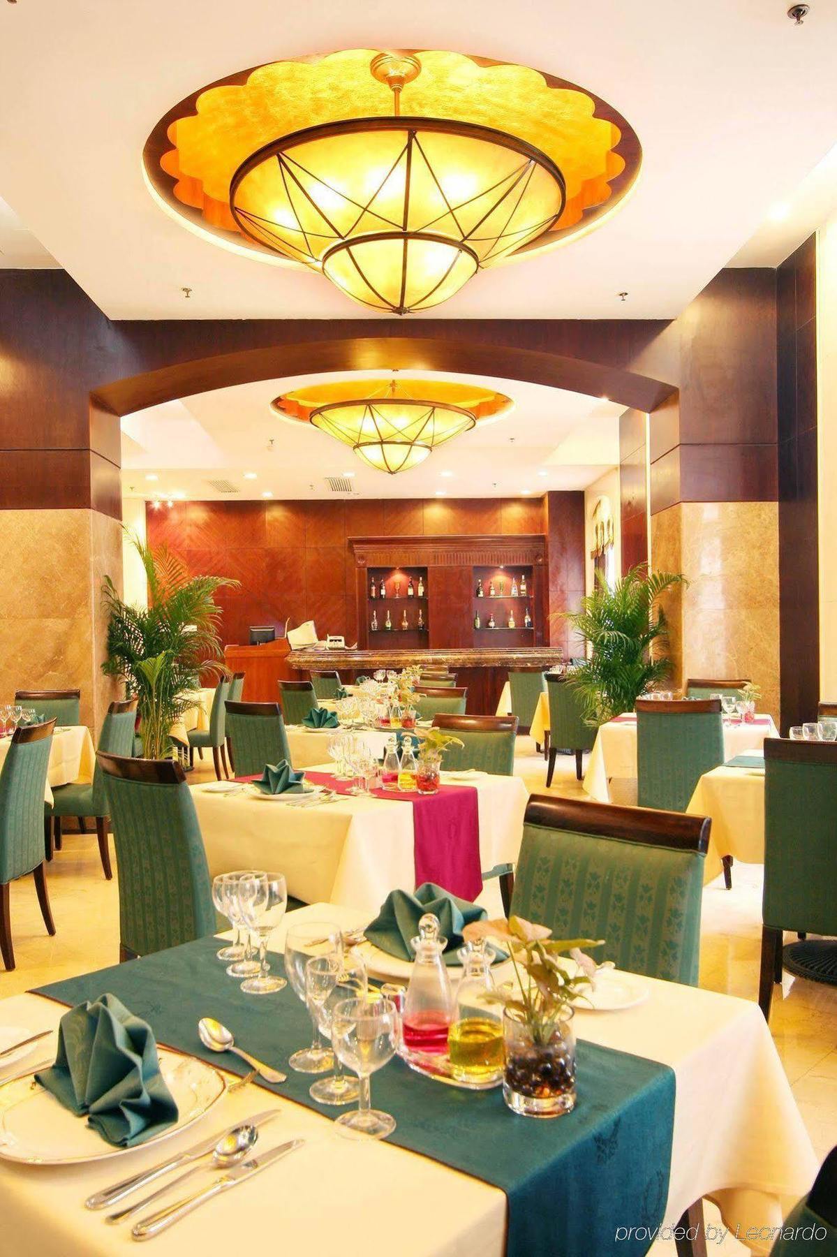 גואנגג'ואו Grand Palace Hotel - Grand Hotel Management Group מסעדה תמונה